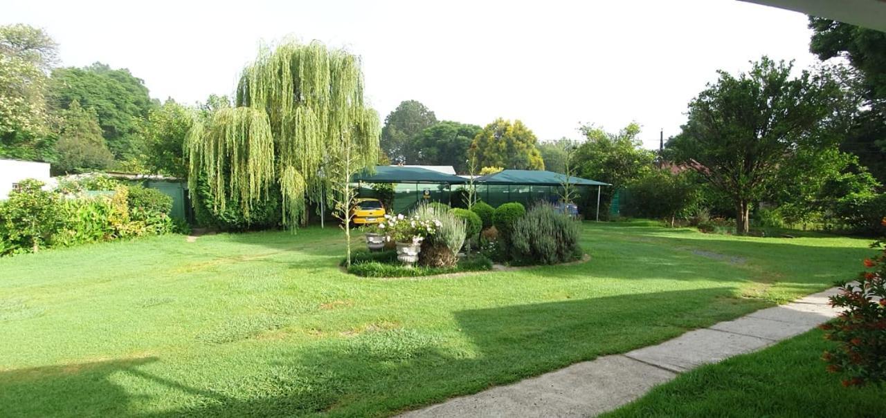 Chez Nous Bed And Breakfast & Self Catering Данді Екстер'єр фото